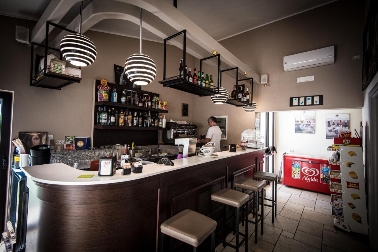 Locanda Del Pino Marina di Ginosa Luaran gambar