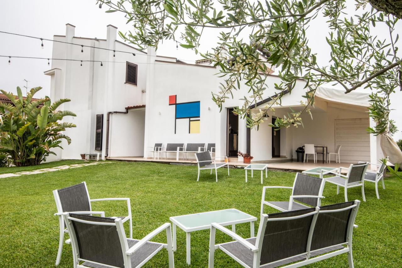 Locanda Del Pino Marina di Ginosa Luaran gambar